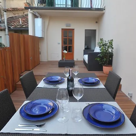 Borgo San Frediano - Oltrarno Апартаменты Флоренция
